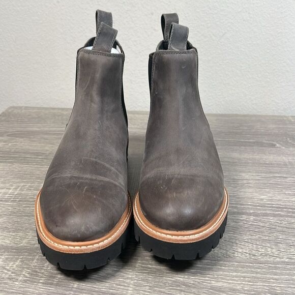 Nisolo Go-To Lug Chelsea Boot 2.0 - Picture 9 of 11